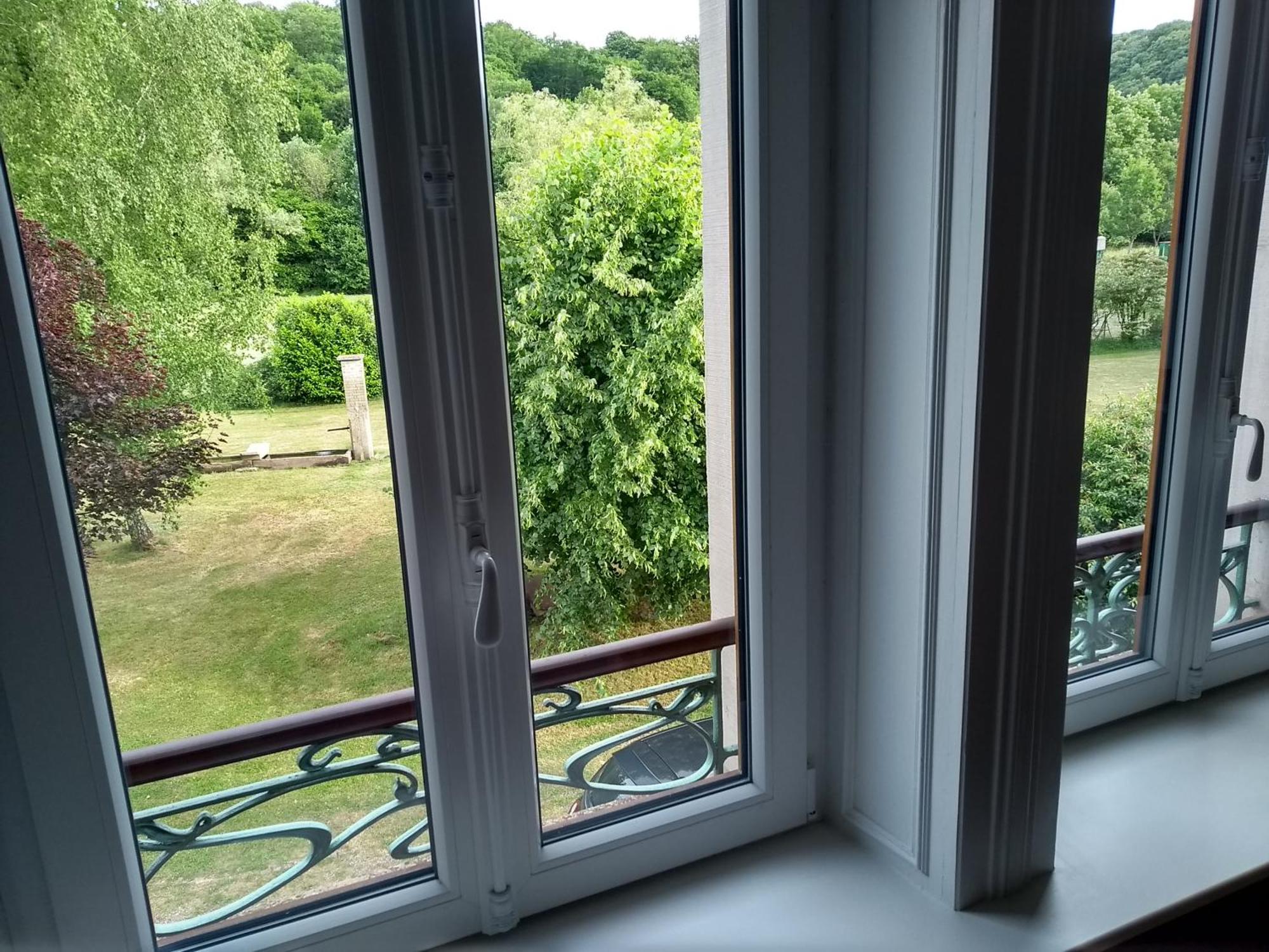 Au Fil Du Temps Bed & Breakfast Fougerolles-Saint-Valbert Exterior foto